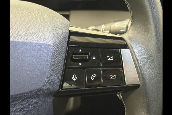 Opel Astra 1.2 Edition Navigatie Apple Carplay Android Auto Parkeersensoren Cruise Control Climate Control Lichtmetalen velgen