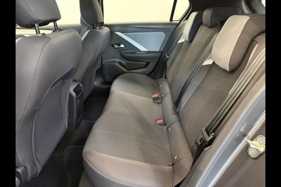 Opel Astra 1.2 Edition Navigatie Apple Carplay Android Auto Parkeersensoren Cruise Control Climate Control Lichtmetalen velgen