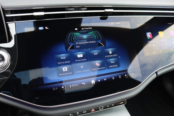 Mercedes-Benz E-Klasse 400 e 4MATIC AMG Line | Hyperscreen | Distronic+ | Massage | Stoelventilatie | HUD | 3D-Display | Verwarmd Stuurwiel | Burmester | Vlakkenverwarming | Digital Light |