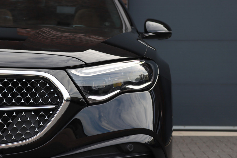 Mercedes-Benz E-Klasse 400 e 4MATIC AMG Line | Hyperscreen | Distronic+ | Massage | Stoelventilatie | HUD | 3D-Display | Verwarmd Stuurwiel | Burmester | Vlakkenverwarming | Digital Light |