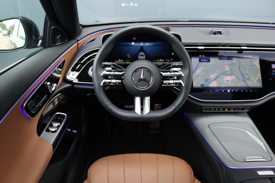 Mercedes-Benz E-Klasse 400 e 4MATIC AMG Line | Hyperscreen | Distronic+ | Massage | Stoelventilatie | HUD | 3D-Display | Verwarmd Stuurwiel | Burmester | Vlakkenverwarming | Digital Light |