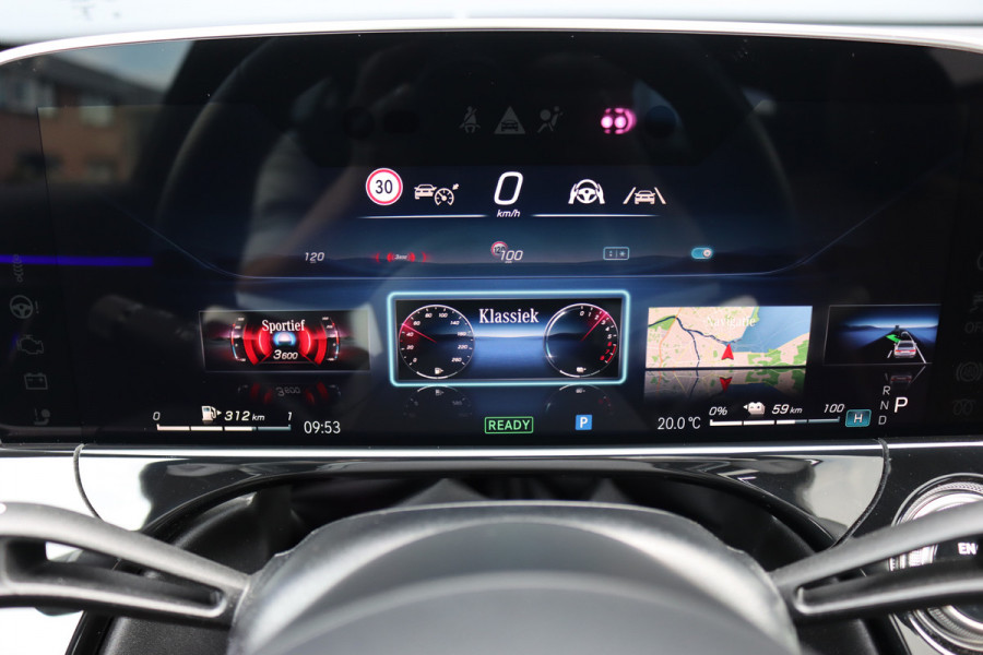 Mercedes-Benz E-Klasse 400 e 4MATIC AMG Line | Hyperscreen | Distronic+ | Massage | Stoelventilatie | HUD | 3D-Display | Verwarmd Stuurwiel | Burmester | Vlakkenverwarming | Digital Light |