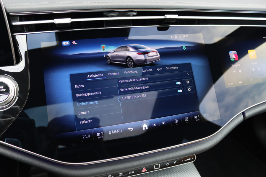 Mercedes-Benz E-Klasse 400 e 4MATIC AMG Line | Hyperscreen | Distronic+ | Massage | Stoelventilatie | HUD | 3D-Display | Verwarmd Stuurwiel | Burmester | Vlakkenverwarming | Digital Light |