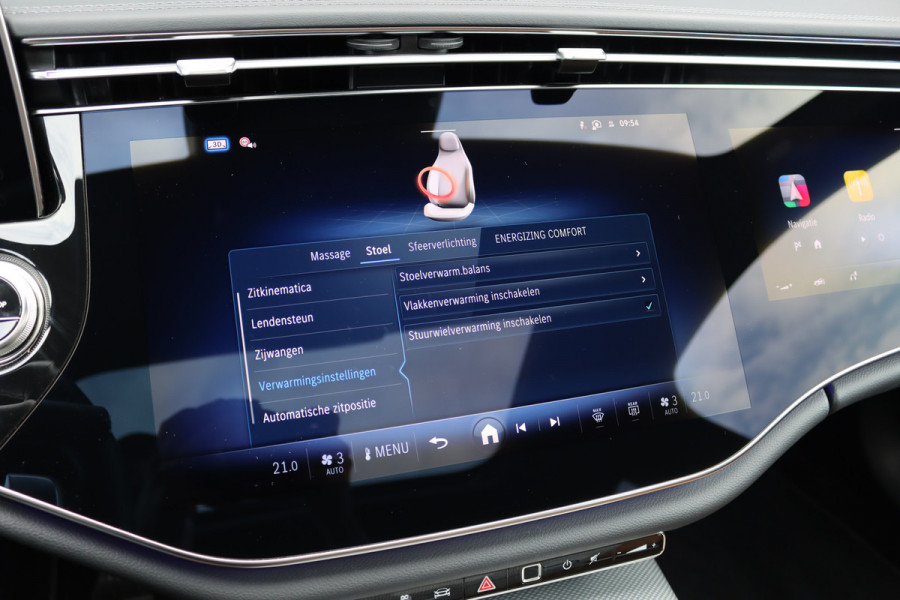 Mercedes-Benz E-Klasse 400 e 4MATIC AMG Line | Hyperscreen | Distronic+ | Massage | Stoelventilatie | HUD | 3D-Display | Verwarmd Stuurwiel | Burmester | Vlakkenverwarming | Digital Light |