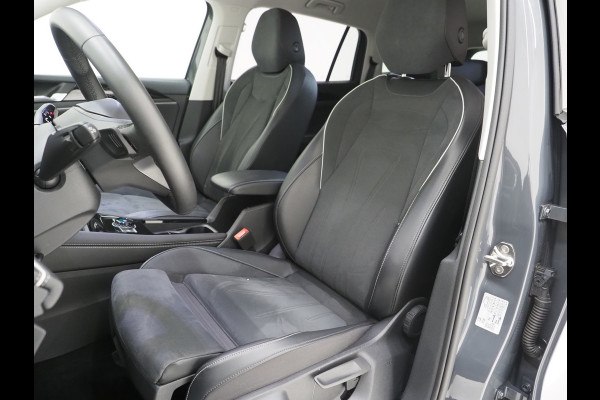 Volkswagen Tayron 1.5 eHybrid Elegance 272PK | Leder/Alcantara | Trekhaak | Massage | 360 | Sfeerlicht | Adaptive Cruise | Matrix
