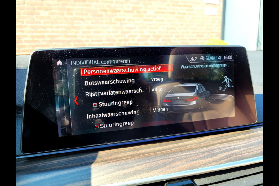 BMW 5 Serie 540i M-sport, Schuifdak, ACC, Trekhaak, VOL! (1e Eig. NL NAP) - Alvit Grau