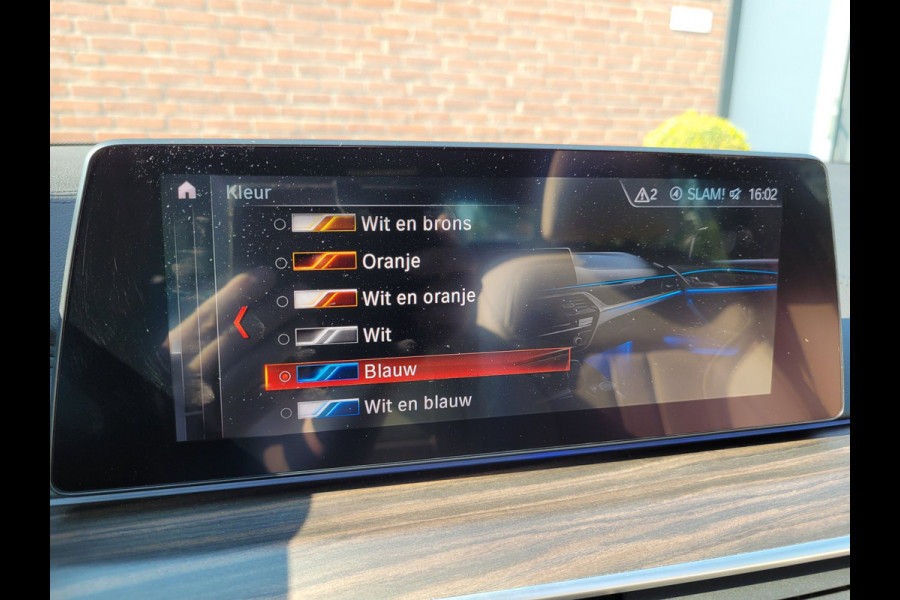 BMW 5 Serie 540i M-sport, Schuifdak, ACC, Trekhaak, VOL! (1e Eig. NL NAP) - Alvit Grau