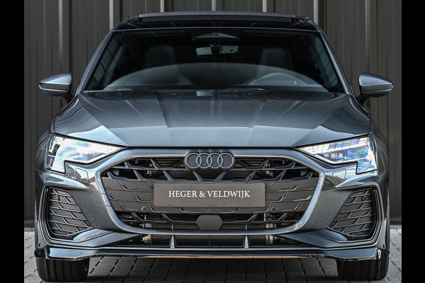 Audi A3 Sportback 45 TFSI e S edition Competition | Panoramadak | 5 jr Garantie | HUD | Sonos Sound | Camera | Ambiance interieur | Active Cruise | S-Seats + Memory | Stoelverwarming | Keyless |