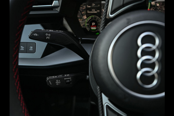 Audi A3 Sportback 45 TFSI e S edition Competition | Panoramadak | 5 jr Garantie | HUD | Sonos Sound | Camera | Ambiance interieur | Active Cruise | S-Seats + Memory | Stoelverwarming | Keyless |