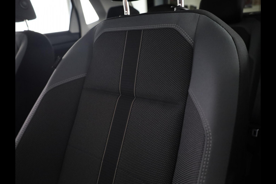 Volkswagen Polo 1.0 TSI Style 110PK DSG | PDC | Stoelverwarming | Apple carplay |