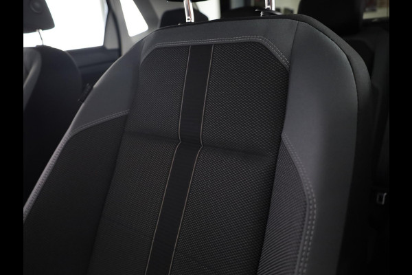 Volkswagen Polo 1.0 TSI Style 110PK DSG | PDC | Stoelverwarming | Apple carplay |