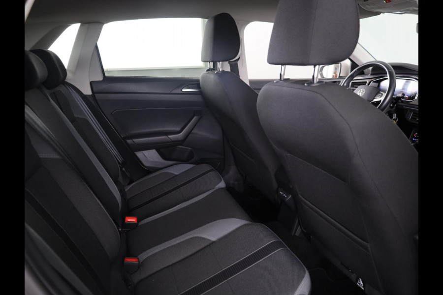 Volkswagen Polo 1.0 TSI Style 110PK DSG | PDC | Stoelverwarming | Apple carplay |