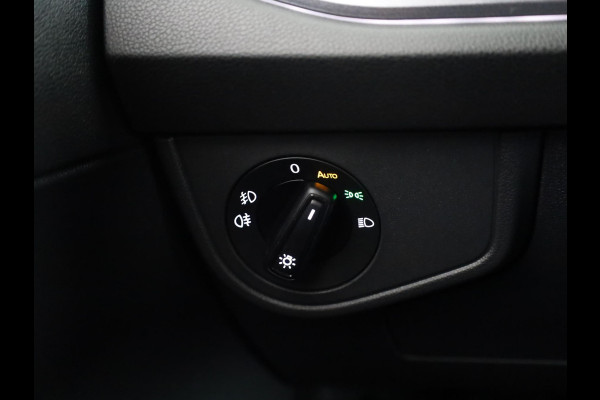 Volkswagen Polo 1.0 TSI Style 110PK DSG | PDC | Stoelverwarming | Apple carplay |