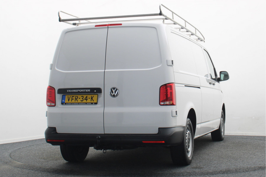 Volkswagen Transporter 2.0 TDI L2H1 28 Comfortline 2x schuifdeur, Trekhaak, Cruise, Navigatie, Airco, Apple CarPlay