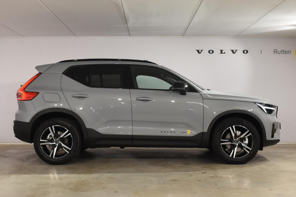 Volvo XC40 B4 211PK Automaat Plus Dark / Adaptive Cruise control / Harman Kardon / Elektrisch verstelbare stoelen met geheugen / Stoel- en stuurverwarming / Elektrisch panorama schuifdak / Extra getint glas