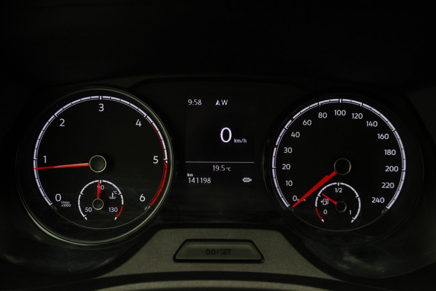 Volkswagen Transporter 2.0 TDI L2H1 28 Comfortline 2x schuifdeur, Trekhaak, Cruise, Navigatie, Airco, Apple CarPlay