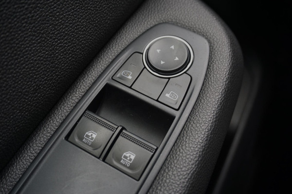 Renault Clio 1.0 TCe 100PK Zen/Navi/PDC/AppleCarPlay/ Rijklaarprijs.