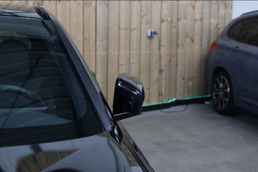 BMW 3 Serie Touring 330e M-Sport *Camera*Led*Stuurwielverwarming*