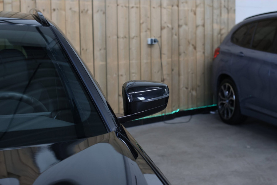 BMW 3 Serie Touring 330e M-Sport *Camera*Led*Stuurwielverwarming*