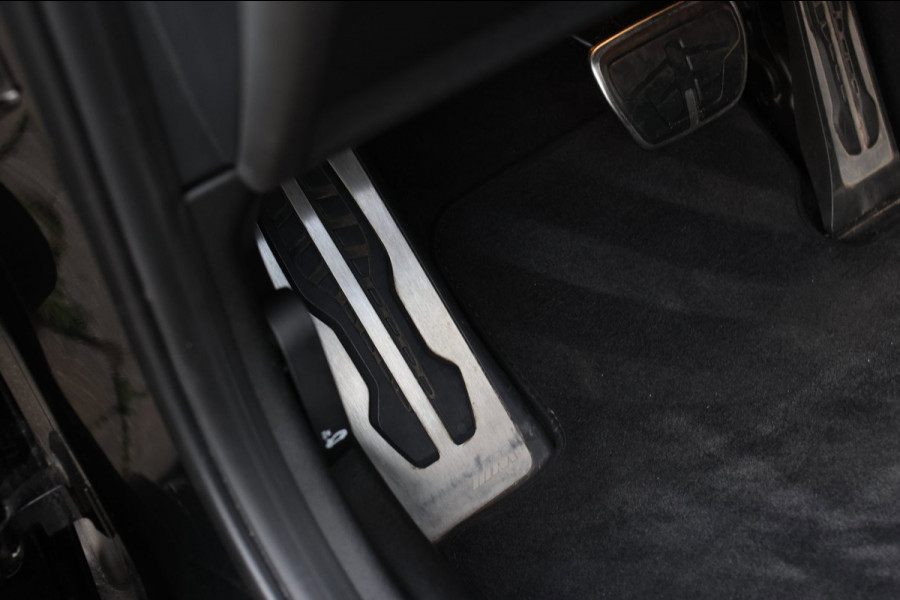 BMW 3 Serie Touring 330e M-Sport *Camera*Led*Stuurwielverwarming*