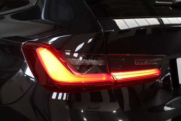 BMW 3 Serie Touring 330e M-Sport *Camera*Led*Stuurwielverwarming*