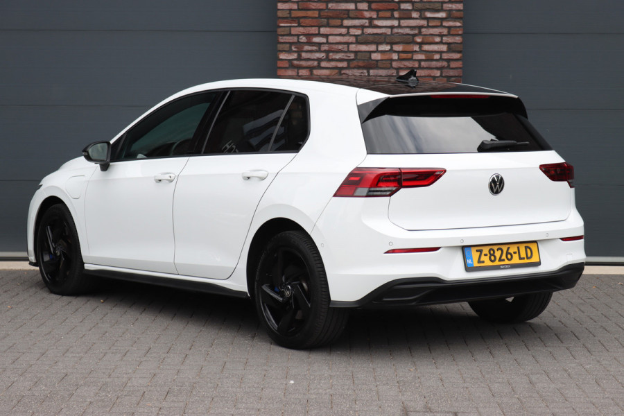 Volkswagen Golf 1.4 eHybrid GTE | Adaptieve Cruise Control | Verwarmd Stuurwiel | Navigatie Discover Pro | Apple Carplay |  Stoelverwarming | Keyless Entry | Air Care |