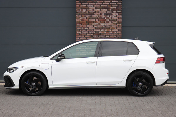Volkswagen Golf 1.4 eHybrid GTE | Adaptieve Cruise Control | Verwarmd Stuurwiel | Navigatie Discover Pro | Apple Carplay |  Stoelverwarming | Keyless Entry | Air Care |