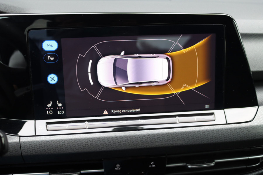 Volkswagen Golf 1.4 eHybrid GTE | Adaptieve Cruise Control | Verwarmd Stuurwiel | Navigatie Discover Pro | Apple Carplay |  Stoelverwarming | Keyless Entry | Air Care |