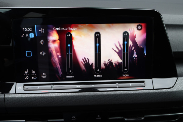 Volkswagen Golf 1.4 eHybrid GTE | Adaptieve Cruise Control | Verwarmd Stuurwiel | Navigatie Discover Pro | Apple Carplay |  Stoelverwarming | Keyless Entry | Air Care |