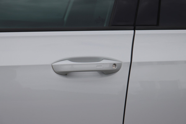 Volkswagen Golf 1.4 eHybrid GTE | Adaptieve Cruise Control | Verwarmd Stuurwiel | Navigatie Discover Pro | Apple Carplay |  Stoelverwarming | Keyless Entry | Air Care |