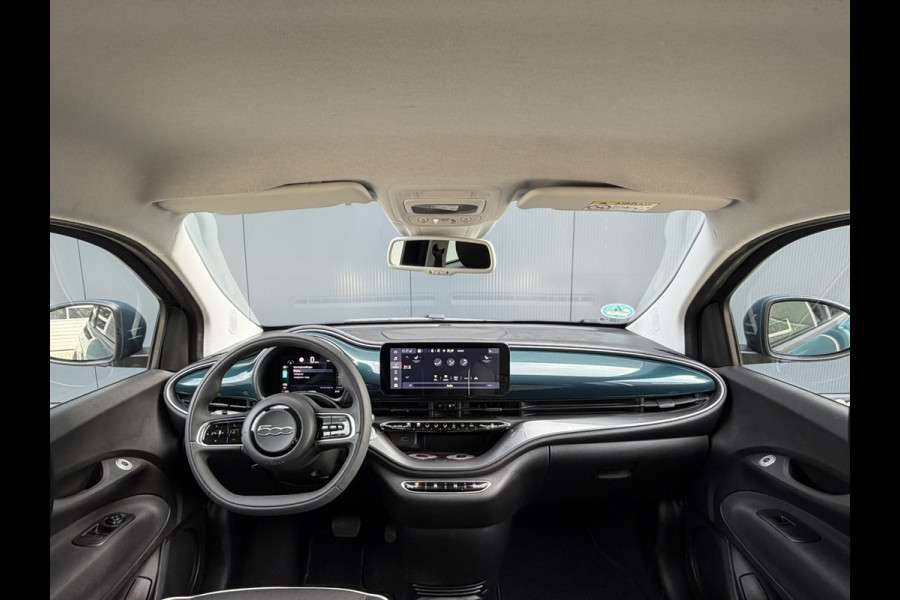 Fiat 500E Urban 42 kWh | Pack Style | Pack Comfort | Camera | Stoelverwarming | Cruise control | Lane Assist | Apple Carplay/Android Auto