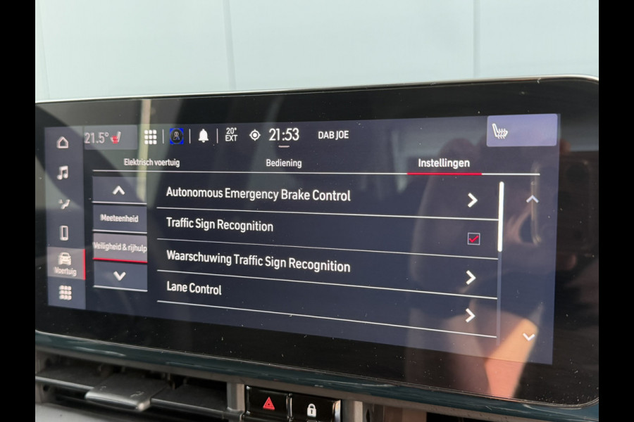 Fiat 500E Urban 42 kWh | Pack Style | Pack Comfort | Camera | Stoelverwarming | Cruise control | Lane Assist | Apple Carplay/Android Auto