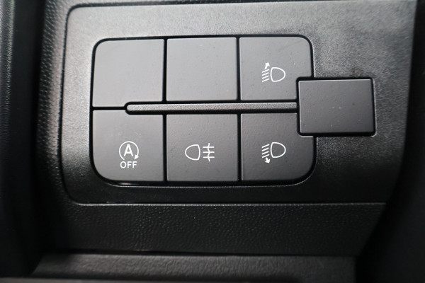 Peugeot Boxer 2.2 BlueHDi 180pk L4 H2 Automaat Airco Navigatie Camera