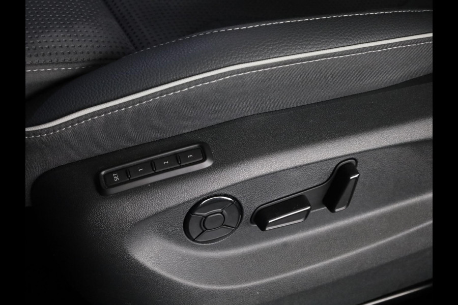 Škoda Kodiaq 1.5 TSI PHEV 204pk Sportline Business | DCC | Panoramadak | Elektrische stoelen | Comfort Pakket |