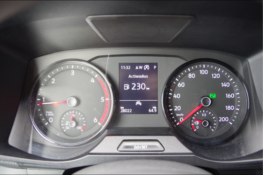 Volkswagen Crafter 35 2.0 TDI L3H2(L2H1) 3-ZITS, 165PK AUT. LED, 3.5T TREKHAAK, ADAPT. CRUISE, CAMERA, NAVI, AIRCO, VOORRUIT VERWARMING, NL AUTO, N