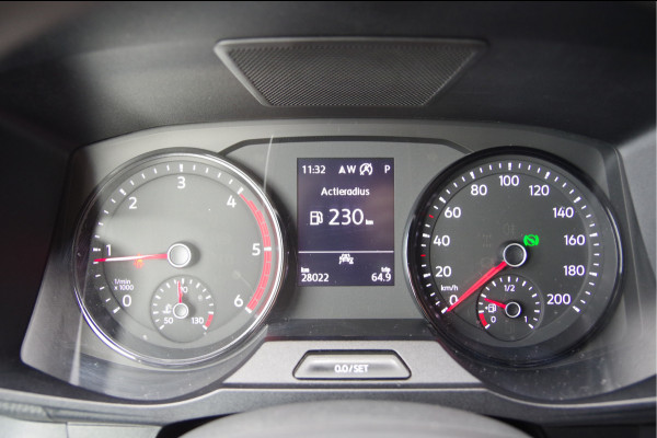 Volkswagen Crafter 35 2.0 TDI L3H2(L2H1) 3-ZITS, 165PK AUT. LED, 3.5T TREKHAAK, ADAPT. CRUISE, CAMERA, NAVI, AIRCO, VOORRUIT VERWARMING, NL AUTO, N