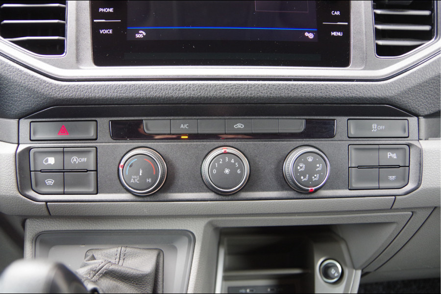 Volkswagen Crafter 35 2.0 TDI L3H2(L2H1) 3-ZITS, 165PK AUT. LED, 3.5T TREKHAAK, ADAPT. CRUISE, CAMERA, NAVI, AIRCO, VOORRUIT VERWARMING, NL AUTO, N
