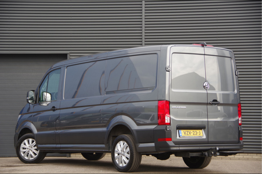 Volkswagen Crafter 35 2.0 TDI L3H2(L2H1) 3-ZITS, 165PK AUT. LED, 3.5T TREKHAAK, ADAPT. CRUISE, CAMERA, NAVI, AIRCO, VOORRUIT VERWARMING, NL AUTO, N