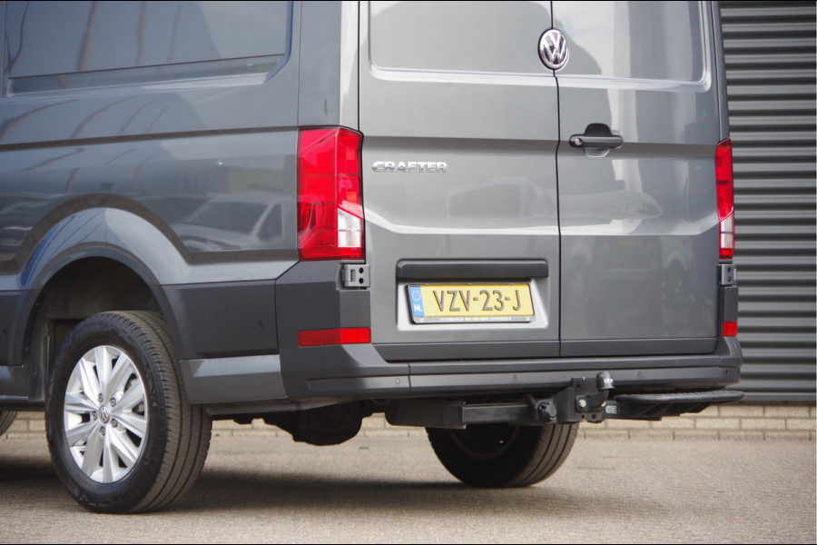 Volkswagen Crafter 35 2.0 TDI L3H2(L2H1) 3-ZITS, 165PK AUT. LED, 3.5T TREKHAAK, ADAPT. CRUISE, CAMERA, NAVI, AIRCO, VOORRUIT VERWARMING, NL AUTO, N