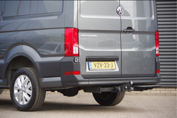 Volkswagen Crafter 35 2.0 TDI L3H2(L2H1) 3-ZITS, 165PK AUT. LED, 3.5T TREKHAAK, ADAPT. CRUISE, CAMERA, NAVI, AIRCO, VOORRUIT VERWARMING, NL AUTO, N