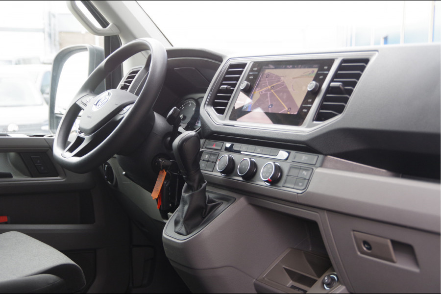 Volkswagen Crafter 35 2.0 TDI L3H2(L2H1) 3-ZITS, 165PK AUT. LED, 3.5T TREKHAAK, ADAPT. CRUISE, CAMERA, NAVI, AIRCO, VOORRUIT VERWARMING, NL AUTO, N