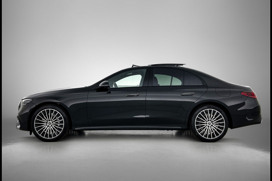 Mercedes-Benz E-Klasse 300 e Business Solution AMG | Premium pakket | Winterpakket | Nightpakket | Leder pakket | USB–pakket Plus | Trekhaak | Panoramaschuifdak | 360° camera | Burmester® 4D surround sound | GUARD 360° | 20-inch multispaaks AMG velgen |