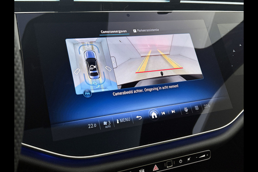 Mercedes-Benz E-Klasse 300 e Business Solution AMG | Premium pakket | Winterpakket | Nightpakket | Leder pakket | USB–pakket Plus | Trekhaak | Panoramaschuifdak | 360° camera | Burmester® 4D surround sound | GUARD 360° | 20-inch multispaaks AMG velgen |