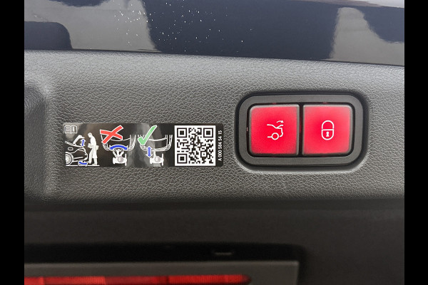 Mercedes-Benz E-Klasse 300 e Business Solution AMG | Premium pakket | Winterpakket | Nightpakket | Leder pakket | USB–pakket Plus | Trekhaak | Panoramaschuifdak | 360° camera | Burmester® 4D surround sound | GUARD 360° | 20-inch multispaaks AMG velgen |