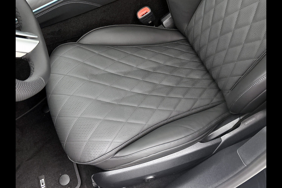 Mercedes-Benz E-Klasse 300 e Business Solution AMG | Premium pakket | Winterpakket | Nightpakket | Leder pakket | USB–pakket Plus | Trekhaak | Panoramaschuifdak | 360° camera | Burmester® 4D surround sound | GUARD 360° | 20-inch multispaaks AMG velgen |