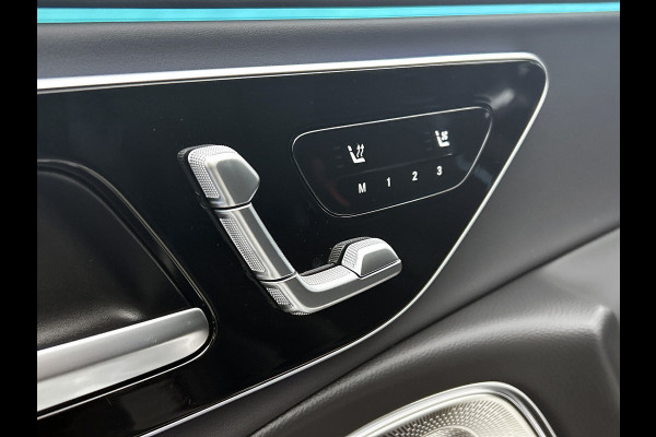 Mercedes-Benz E-Klasse 300 e Business Solution AMG | Premium pakket | Winterpakket | Nightpakket | Leder pakket | USB–pakket Plus | Trekhaak | Panoramaschuifdak | 360° camera | Burmester® 4D surround sound | GUARD 360° | 20-inch multispaaks AMG velgen |
