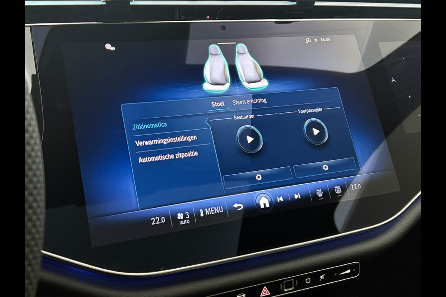 Mercedes-Benz E-Klasse 300 e Business Solution AMG | Premium pakket | Winterpakket | Nightpakket | Leder pakket | USB–pakket Plus | Trekhaak | Panoramaschuifdak | 360° camera | Burmester® 4D surround sound | GUARD 360° | 20-inch multispaaks AMG velgen |