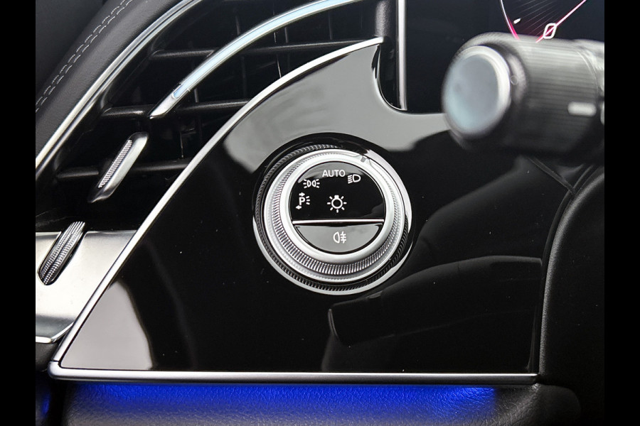 Mercedes-Benz E-Klasse 300 e Business Solution AMG | Premium pakket | Winterpakket | Nightpakket | Leder pakket | USB–pakket Plus | Trekhaak | Panoramaschuifdak | 360° camera | Burmester® 4D surround sound | GUARD 360° | 20-inch multispaaks AMG velgen |