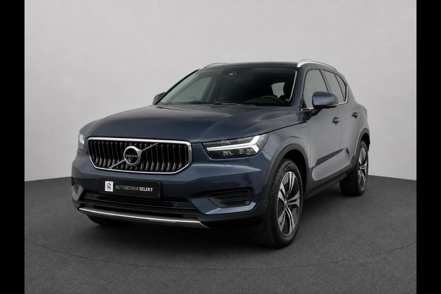 Volvo XC40 1.5 T4 Plug-in hybrid | Pano | Trekhaak | Leer | 360 Camera | Harman Kardon | Stuurwiel + achterbank verwarmd