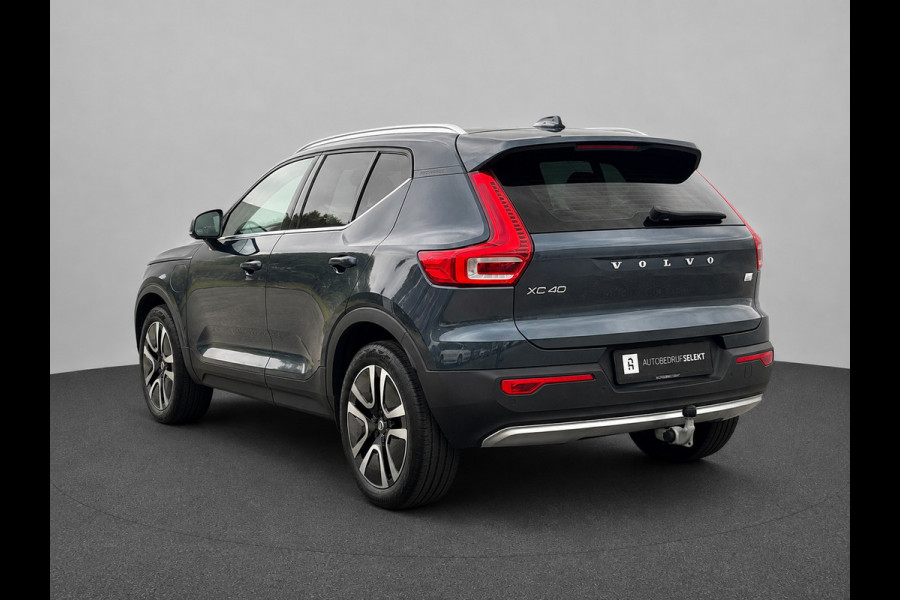 Volvo XC40 1.5 T4 Plug-in hybrid | Pano | Trekhaak | Leer | 360 Camera | Harman Kardon | Stuurwiel + achterbank verwarmd